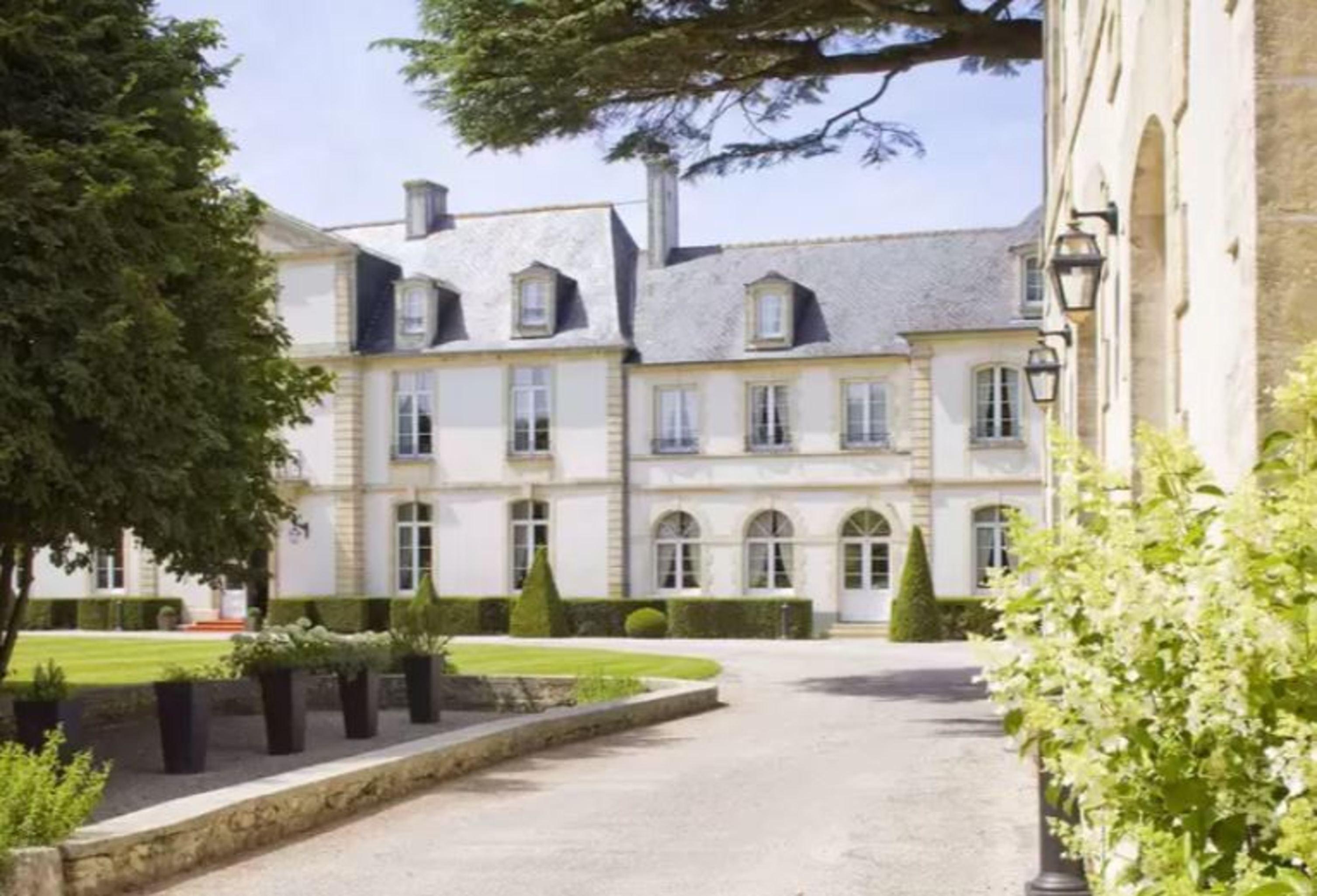 Grand Hotel "Chateau De Sully" - Piscine & Spa -Teritoria Sully  Exterior photo
