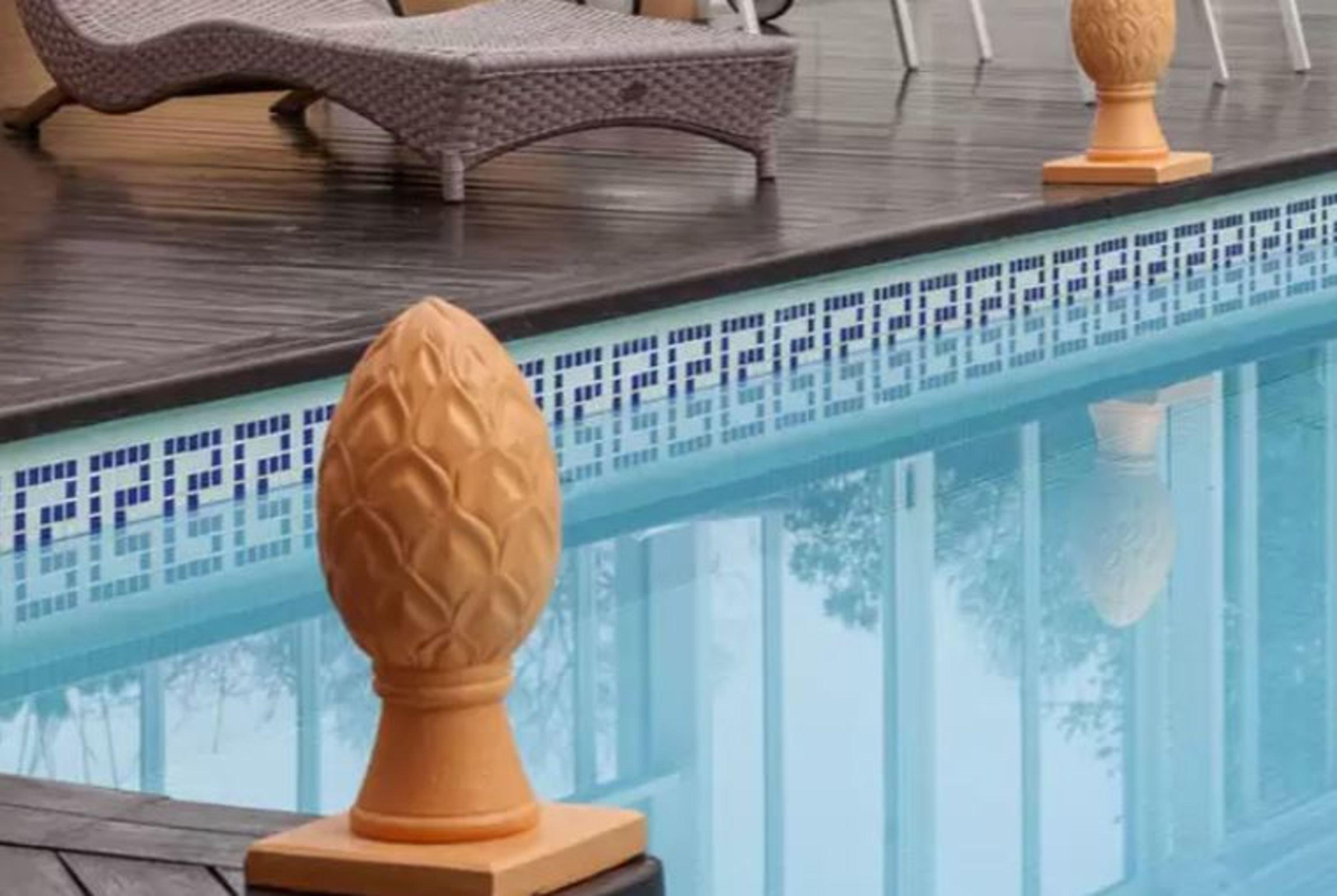 Grand Hotel "Chateau De Sully" - Piscine & Spa -Teritoria Sully  Exterior photo